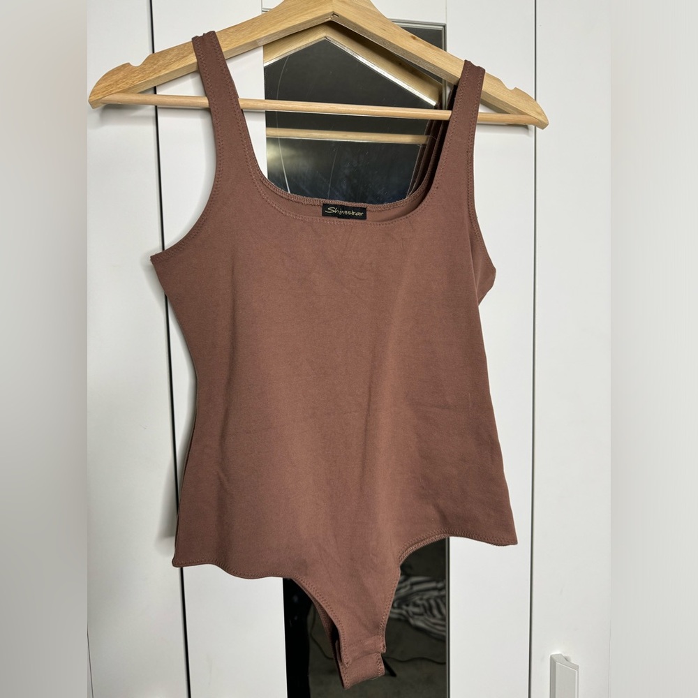 Neutral contour bodysuit